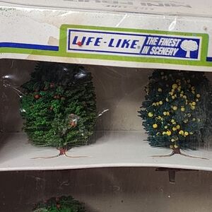 Life-Like Mini Fruit Trees for trains and road racing tracks